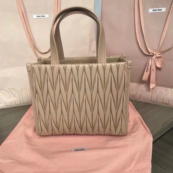 Сумка женская Matelasse 5BG263 24 см фото 5