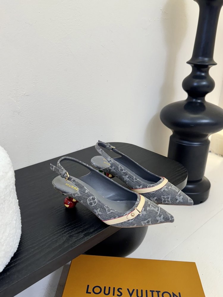 Босоніжки фото 2