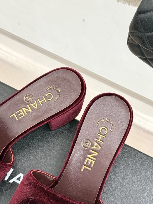 Босоножки фото 8