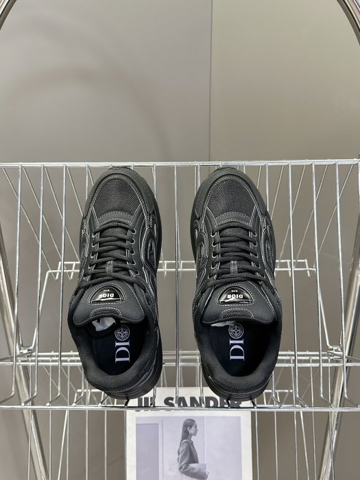 Кроссовки фото 6