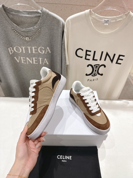 Кроссовки женские фото 4