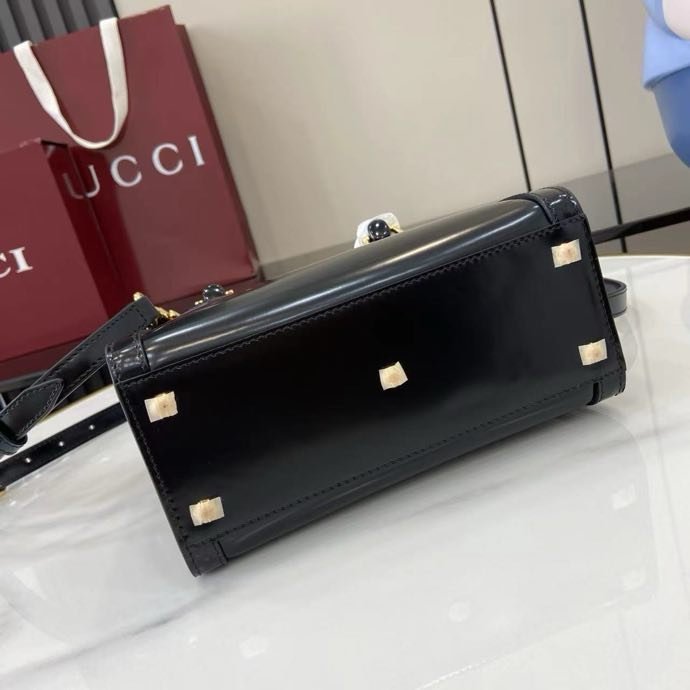 Сумка кожаная Gucci Diana 20 см фото 3