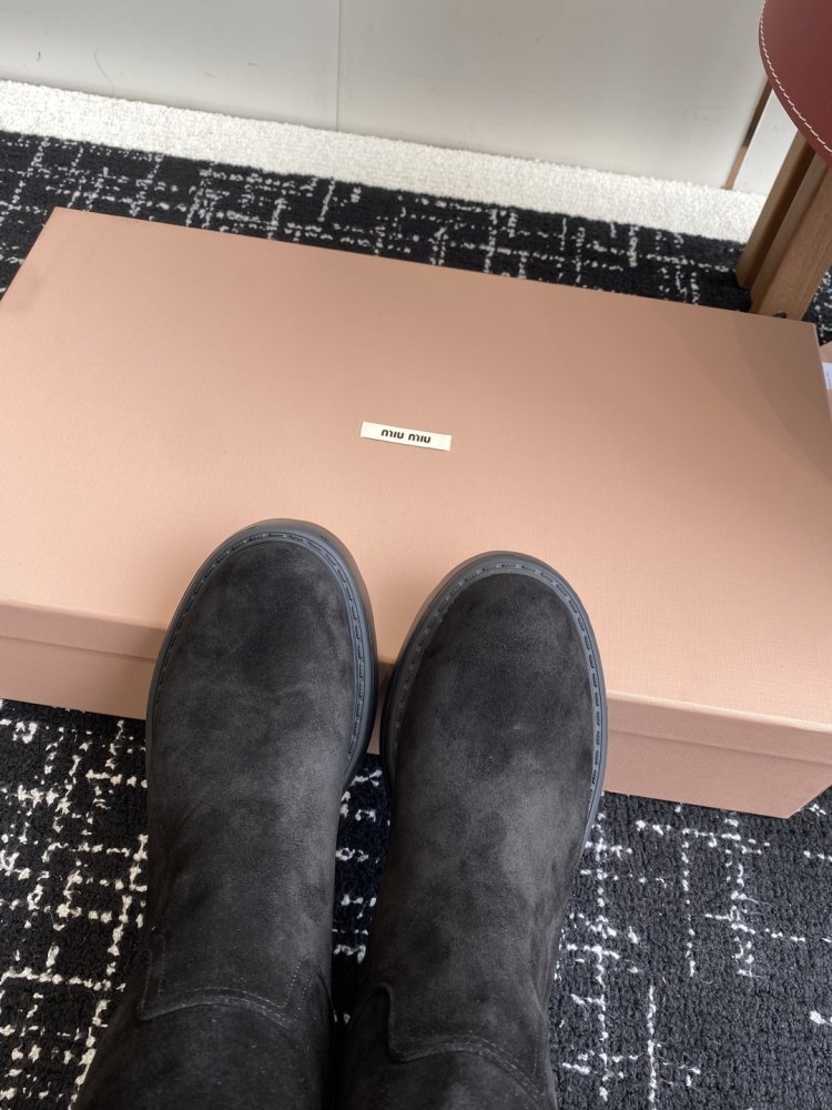 Чоботи жіночі фото 7