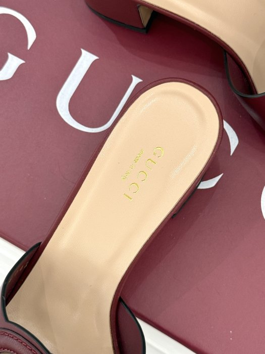 Босоножки фото 8