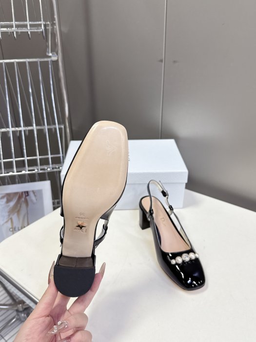 Босоножки фото 9