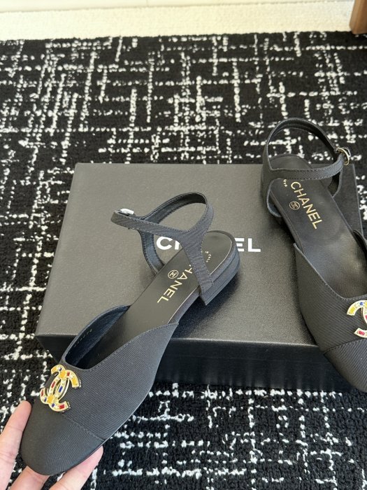 Босоножки фото 7