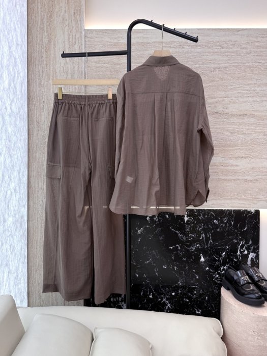 Костюм женский фото 2