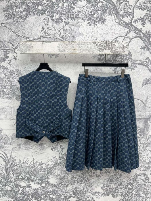 Costume female фото 7