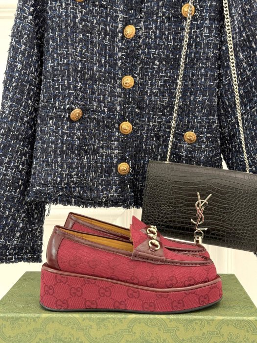 Туфли женские