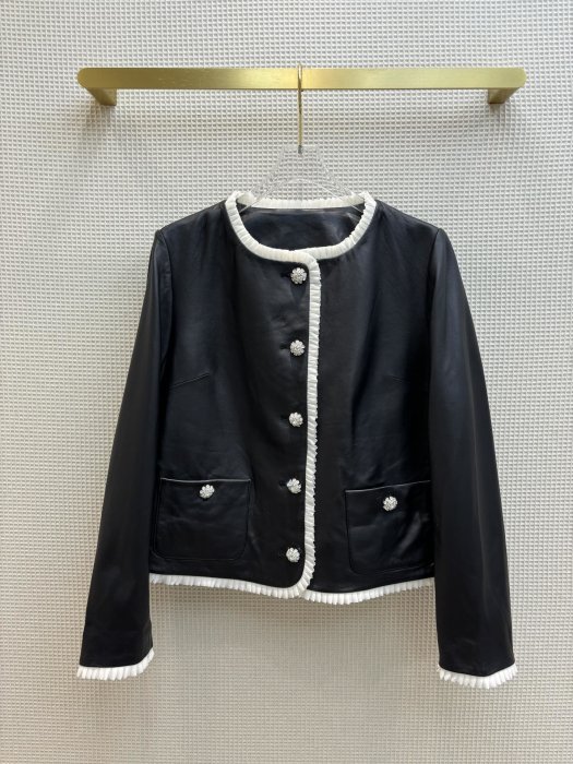 Jacket women's leather