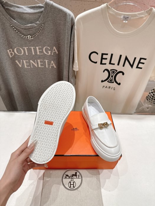 Лоферы женские фото 9