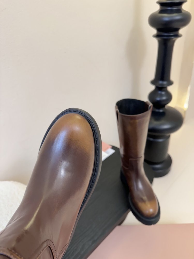 Boots women's фото 6