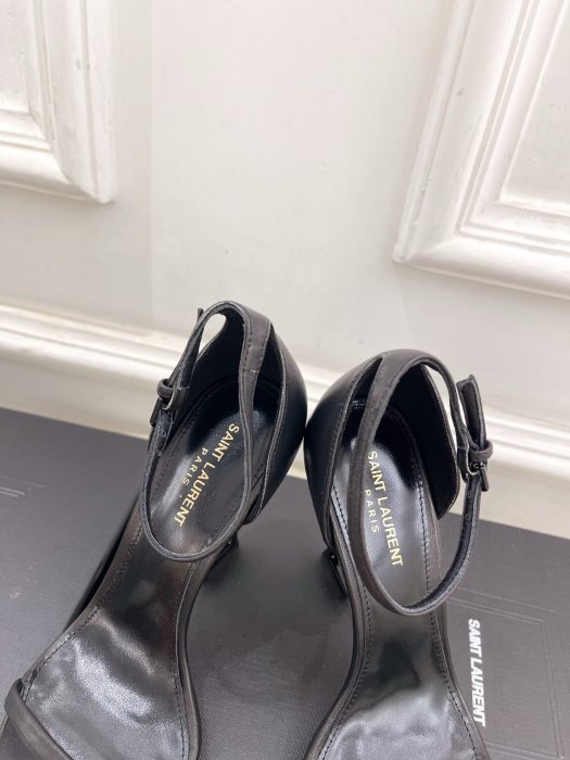 Босоножки фото 7