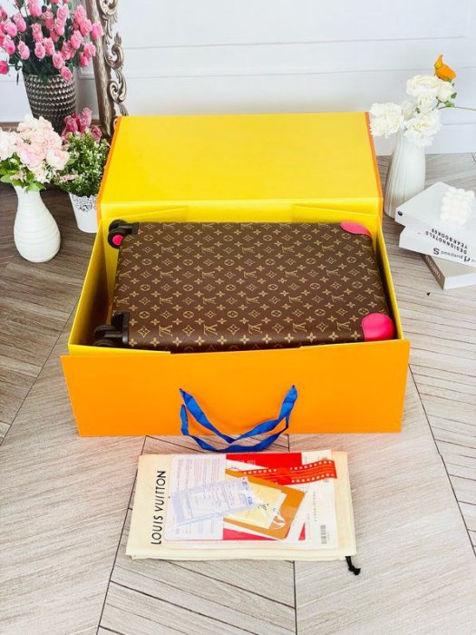 Чемодан Horizon 55 для ручной клади 38х55х21 см фото 6