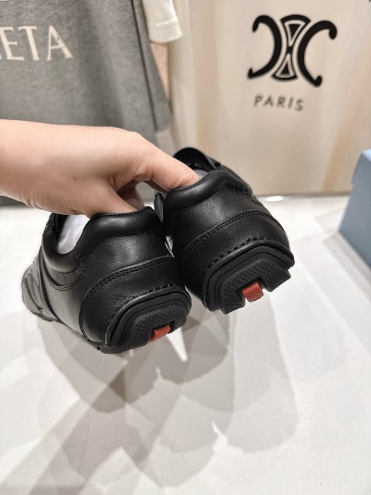 Кроссовки фото 8