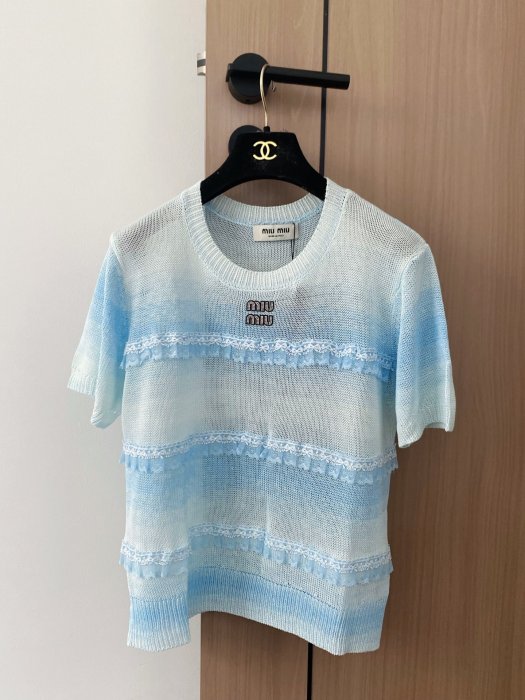 Футболка женская