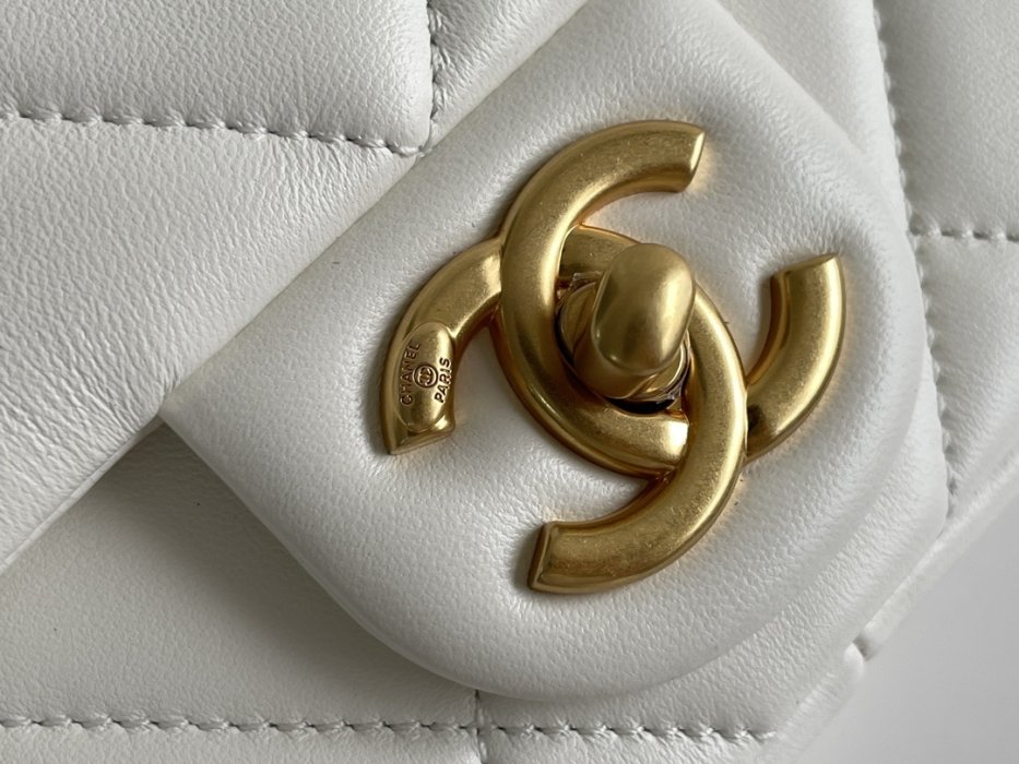 Сумка женская Chanel 24S Double Pearl Small Square Bag фото 5