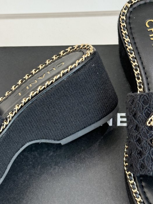 Босоножки фото 6