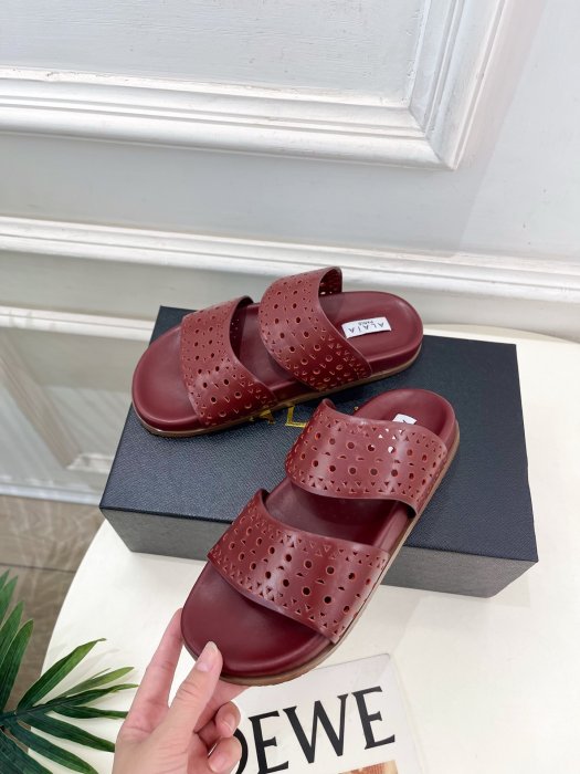 Шлепанцы женские фото 3