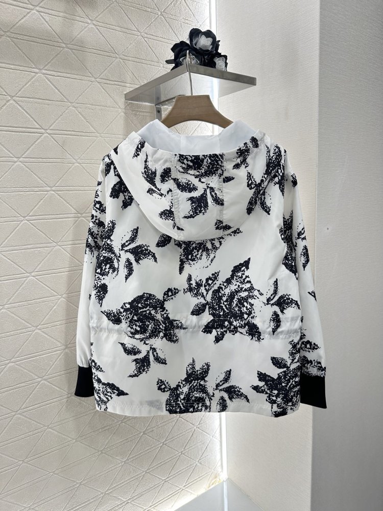 Jacket women's фото 2