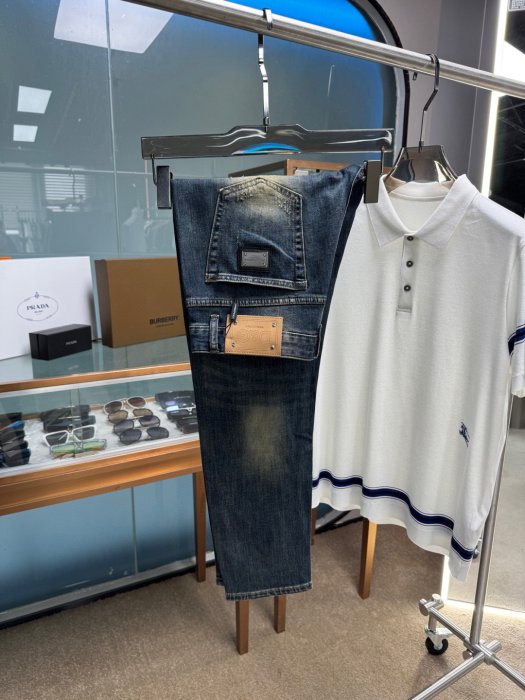 Джинсы мужские