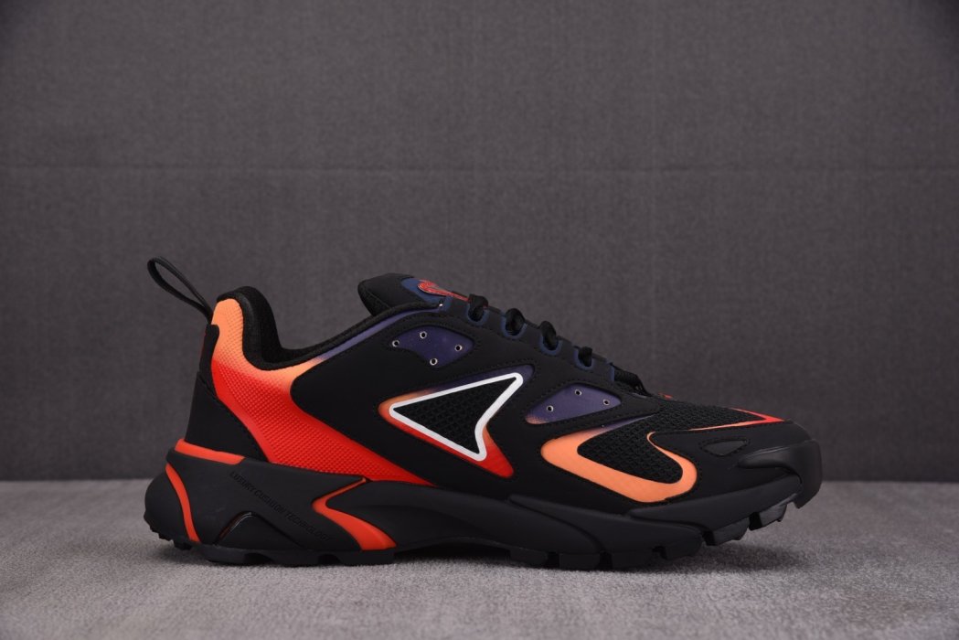 Кроссовки LOUIS VUITTON Runner Tatic Black Orange фото 2