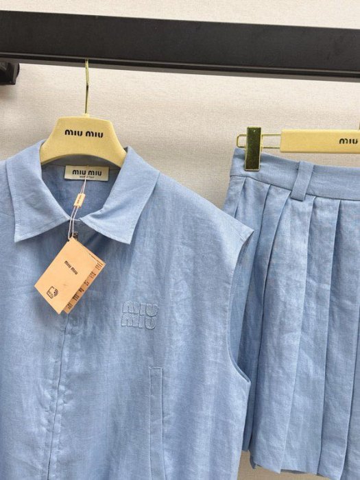 Костюм жіночий фото 4