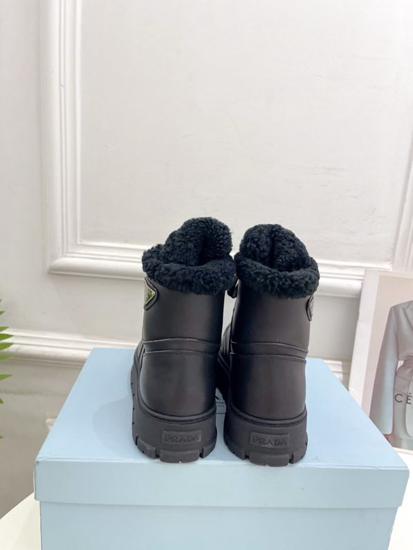 Кросівки жіночі на хутрі зимові фото 12