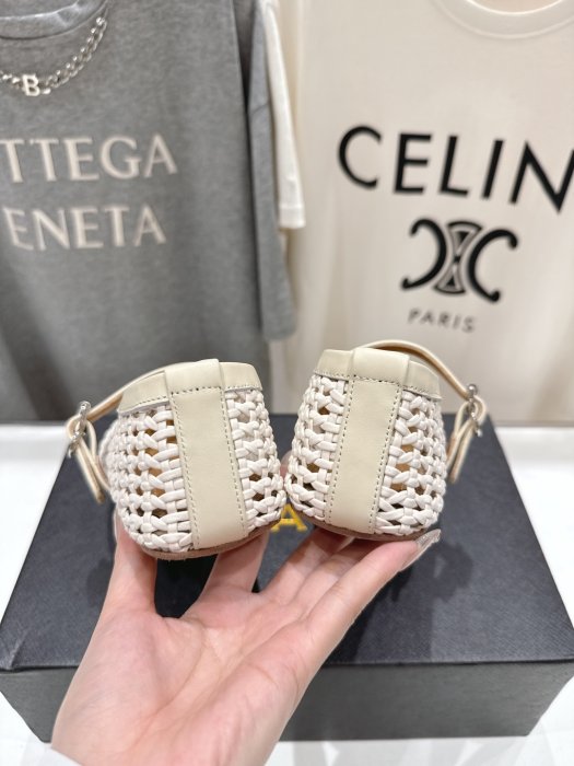 Взуття фото 8