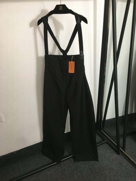 Брюки на подтяжках женские