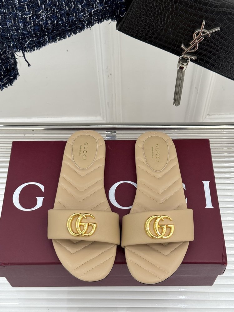 Шлепанцы женские фото 4