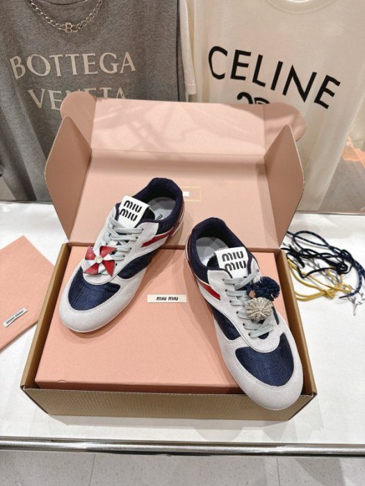 Кроссовки фото 5