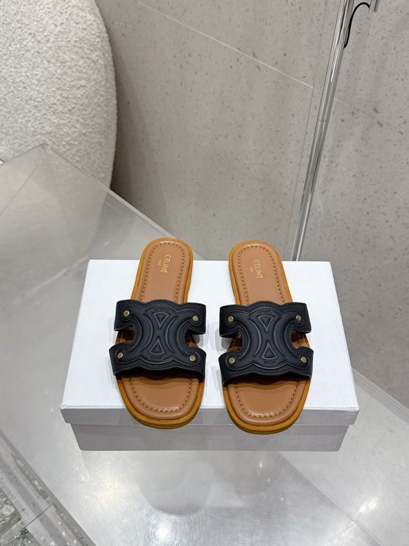 Шлепанцы женские