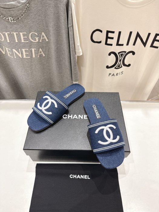 Шлепанцы фото 2