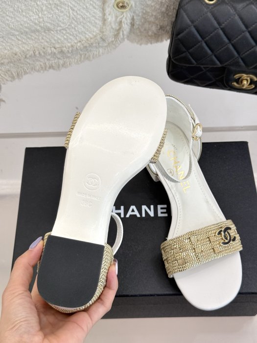 Босоножки фото 9