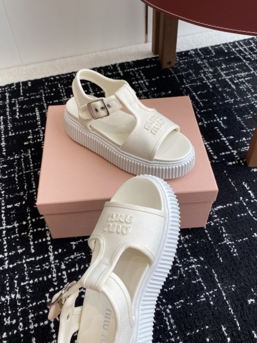 Сандалии женские фото 6