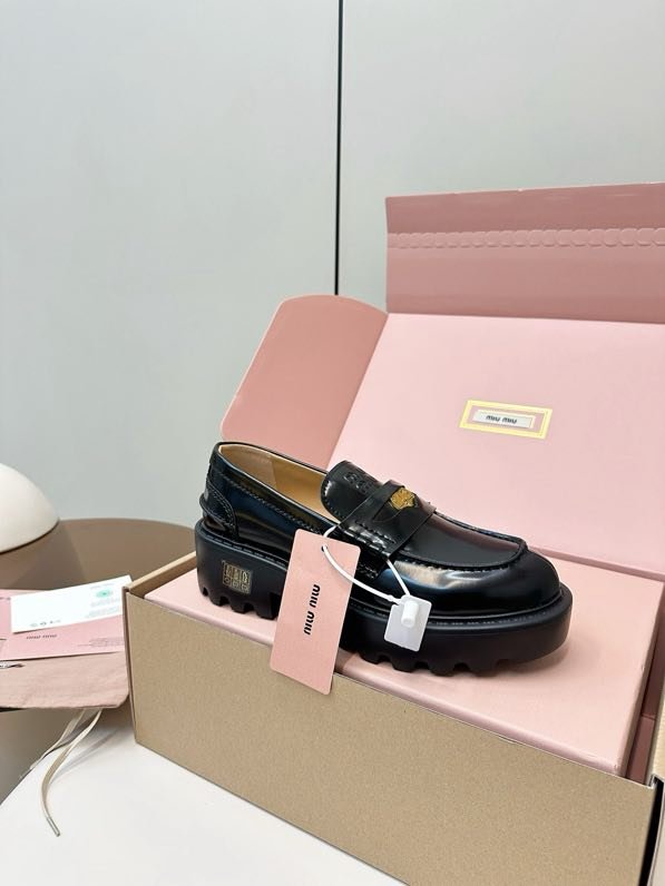 Лоферы женские на платформе фото 5