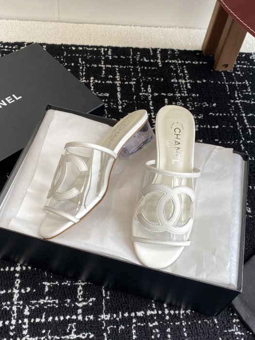 Босоножки фото 5