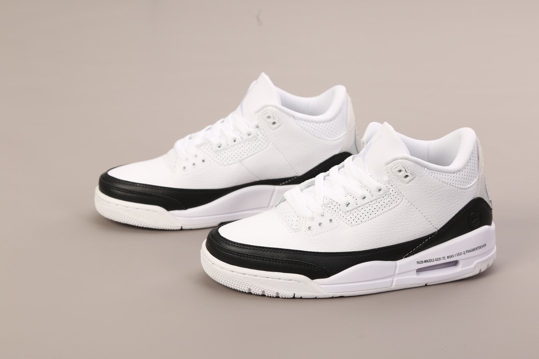 Sneakers Air Jordan 3 Retro Fragment - DA3595-100