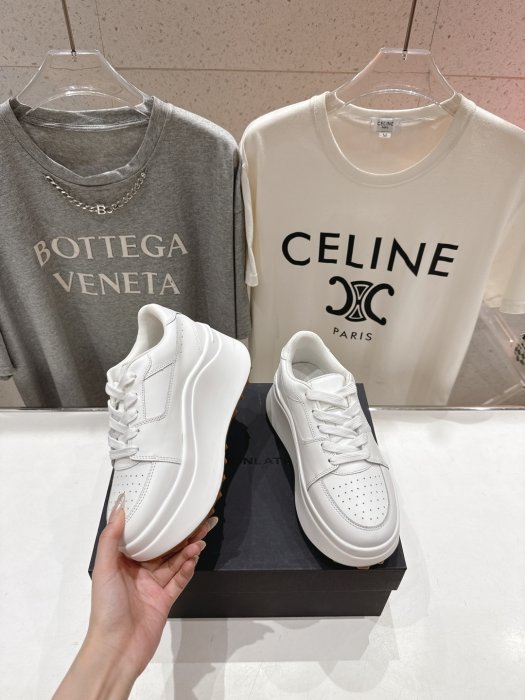 Кроссовки фото 3