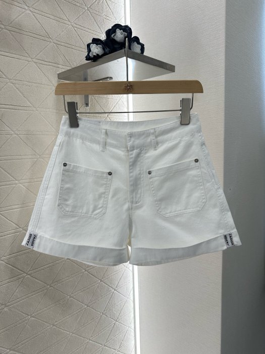 Shorts women's