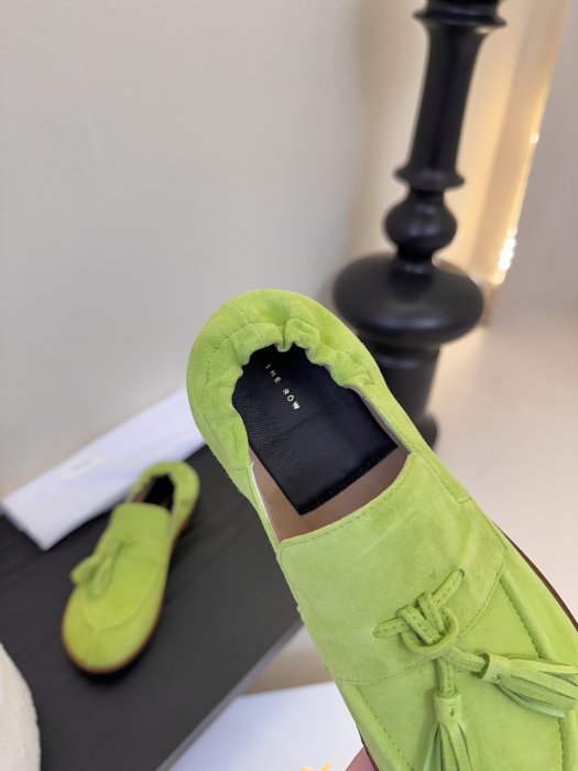 Лоферы женские фото 8