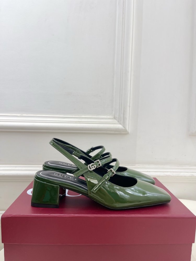 Босоножки фото 2