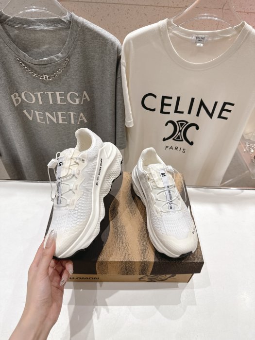 Кросівки фото 3