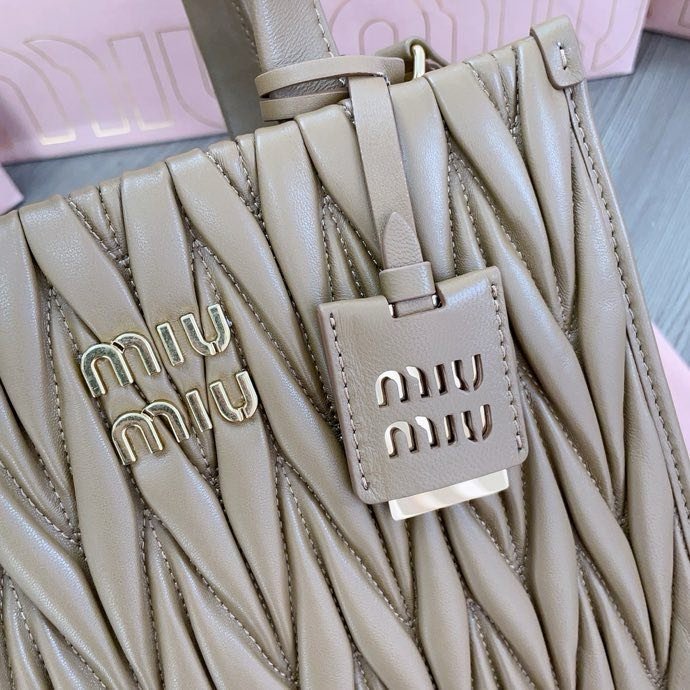 Сумка женская Matelasse 5BG263 24 см фото 7