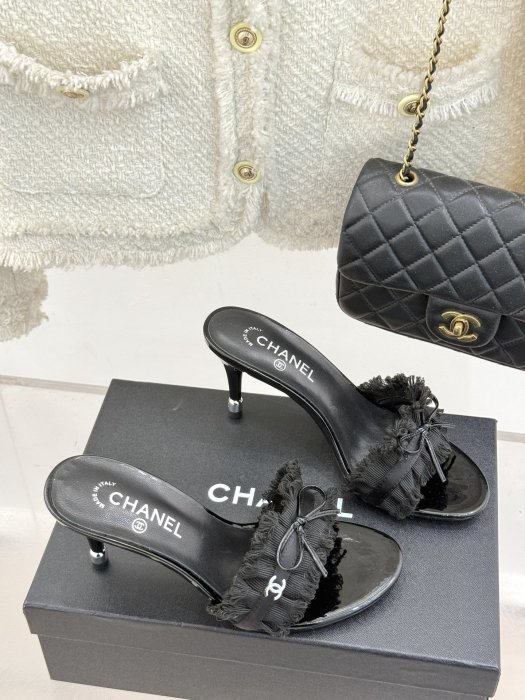 Босоножки фото 3