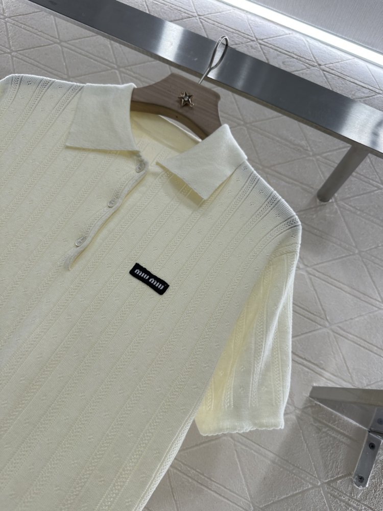 Футболка жіноча фото 7