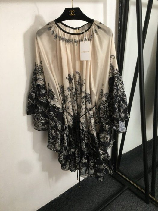 Плаття, Сукня