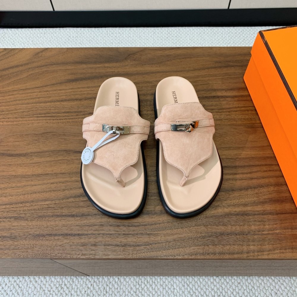 Шльопанці жіночі