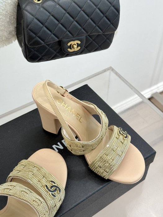 Босоніжки фото 5